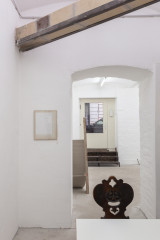 Johanna Charlotte Trede, <em>Der Zeit den Hof machen, </em>Exhibition view, Pech, Vienna, 2026 – Thumbnail preview