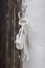 Lisa Sifkovits, <em>Left behind artefact (keychain)</em>, 2025, Paper, variable dimensions – Thumbnail preview